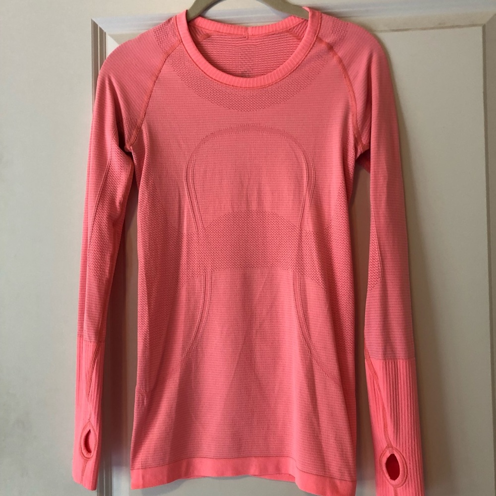 *SOLD* Lululemon shirt